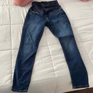 Maternity jeans size 6